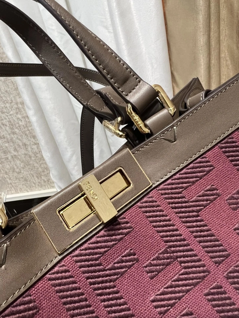 F**di shopping bags 4222c-0477