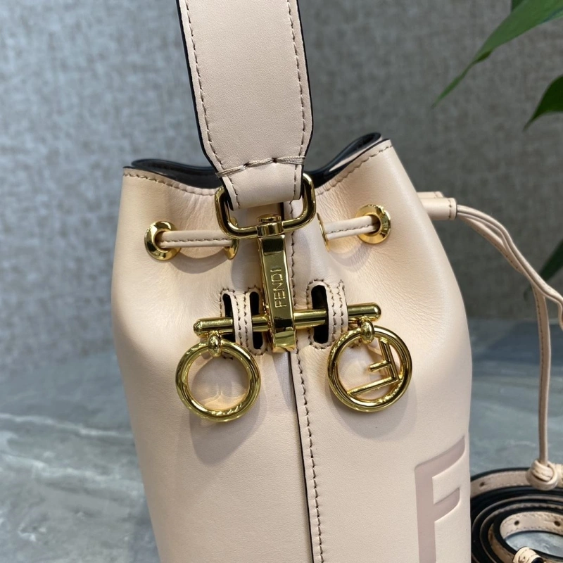F**di bucket bags 4222c-0478