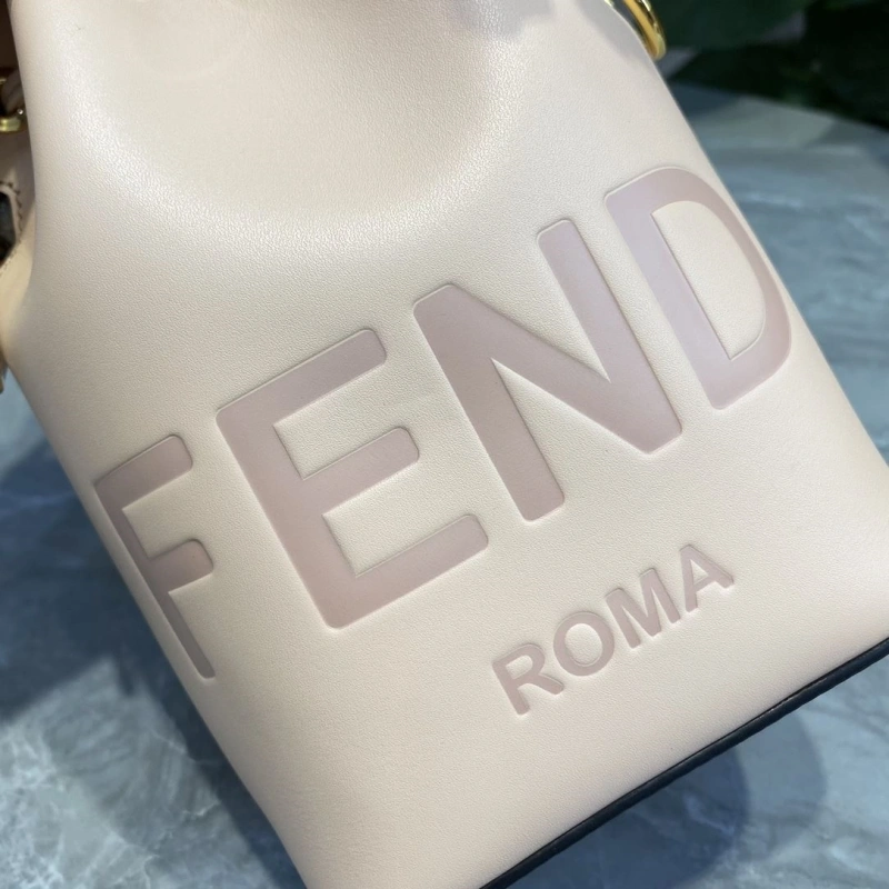 F**di bucket bags 4222c-0478