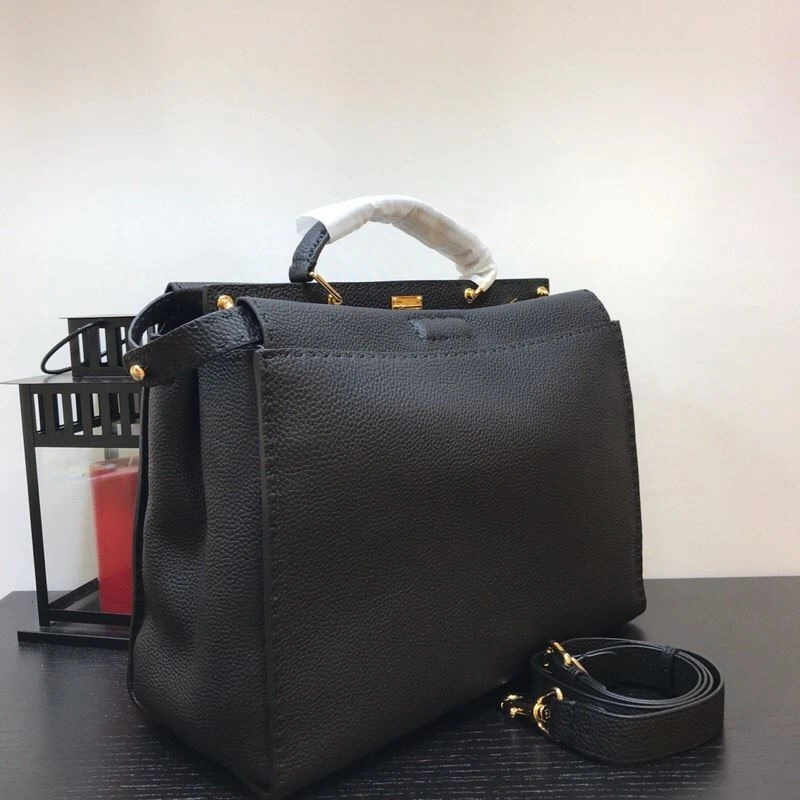 F**di shopping bags 4222c-0497