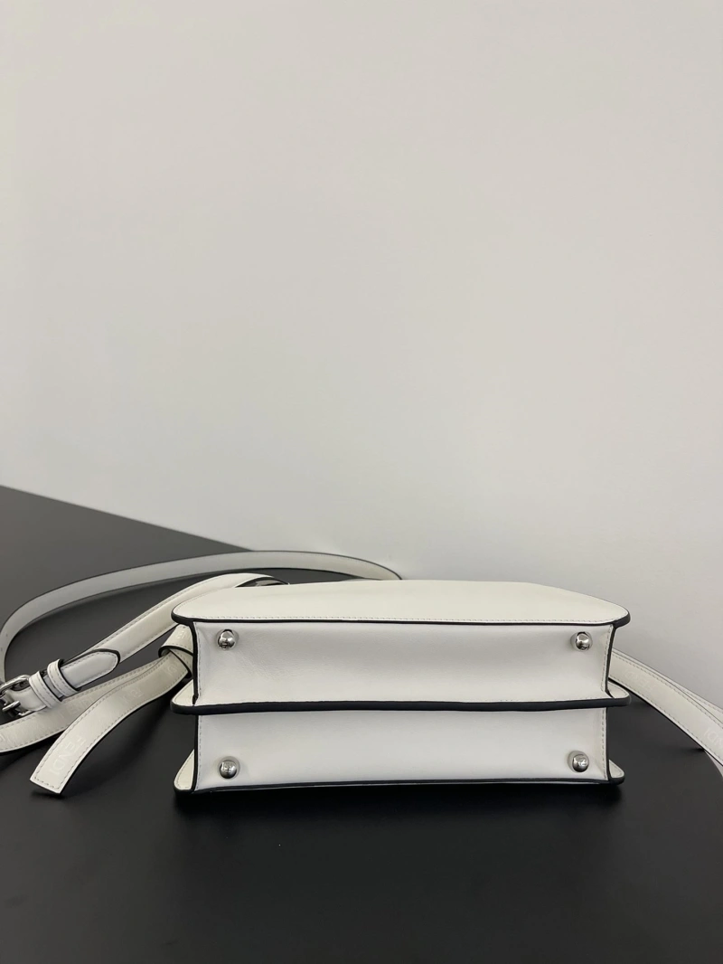 F**di top handle bags 4222c-0501