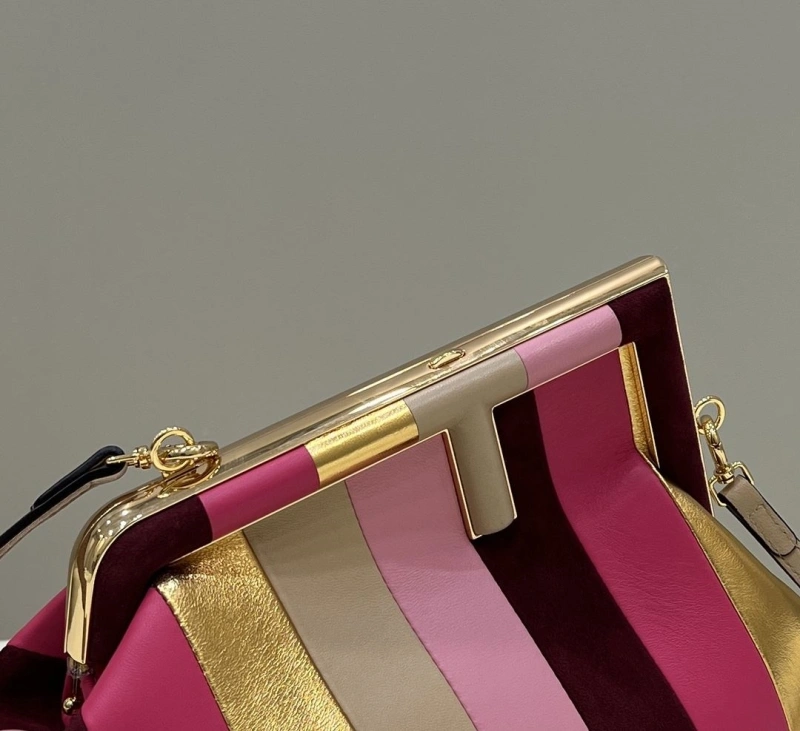 F**di first bags 4222c-0557