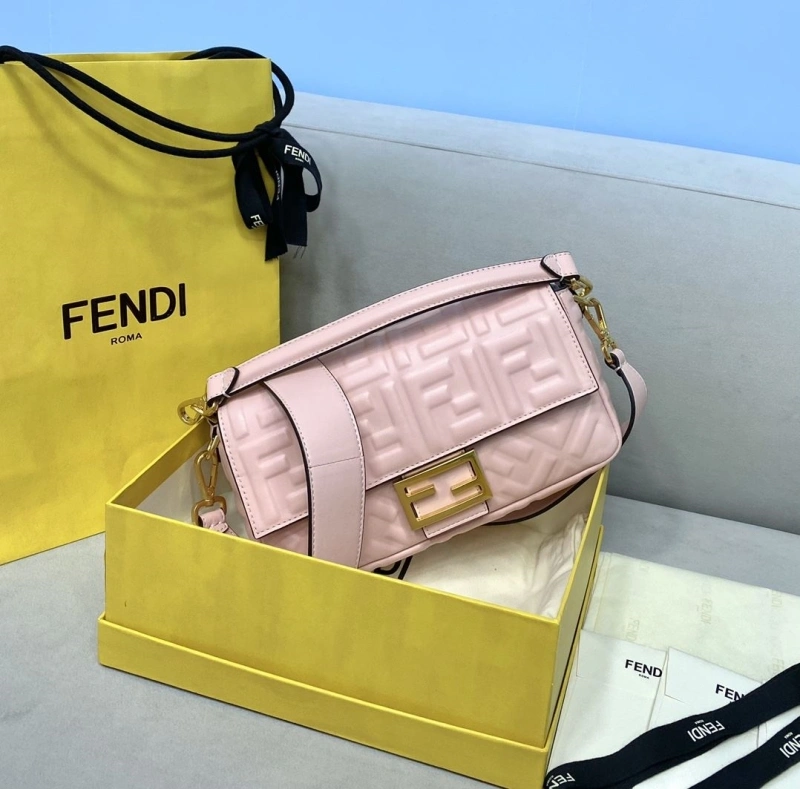 F**di baguette bags 4222c-0562