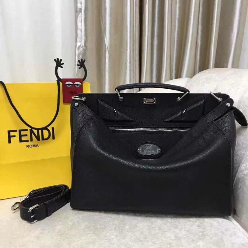 F**di shopping bags 4222c-0575