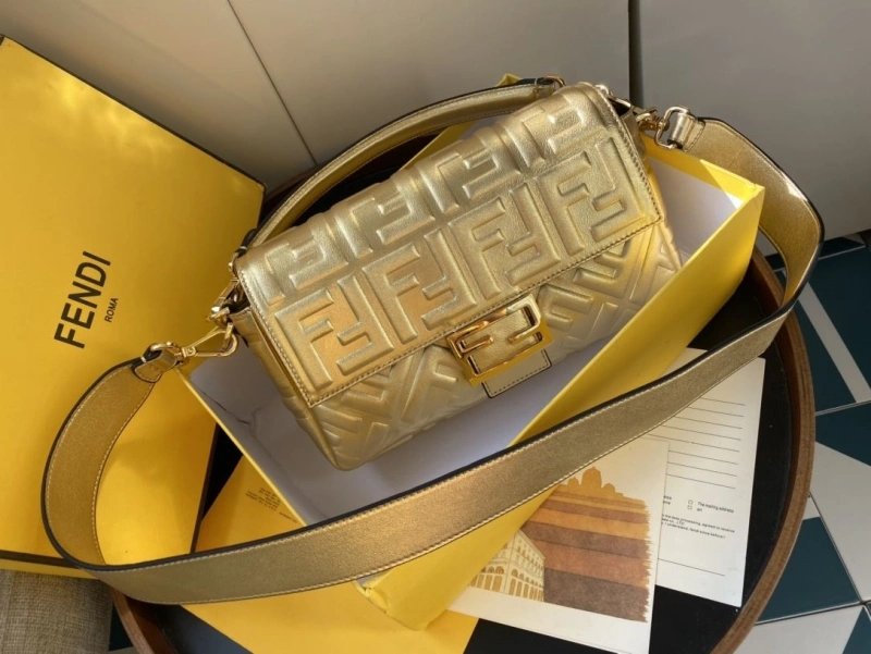 F**di baguette bags 4222c-0594