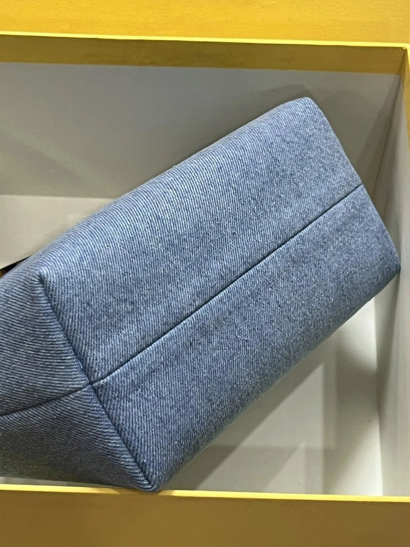F**di top handle bags 4222c-0606