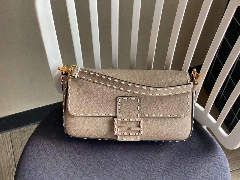 F**di baguette bags 4222c-0607