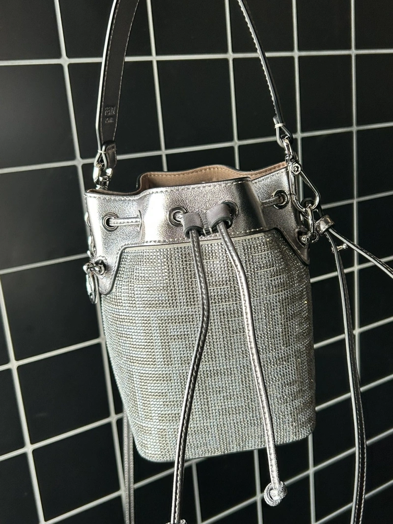 F**di bucket bags 4222c-0617