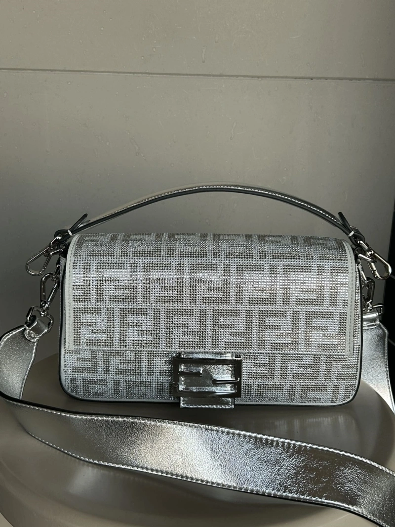 F**di baguette bags 4222c-0619