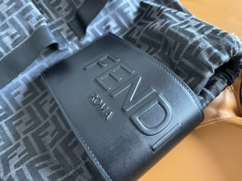 F**di backpacks 4222c-0624