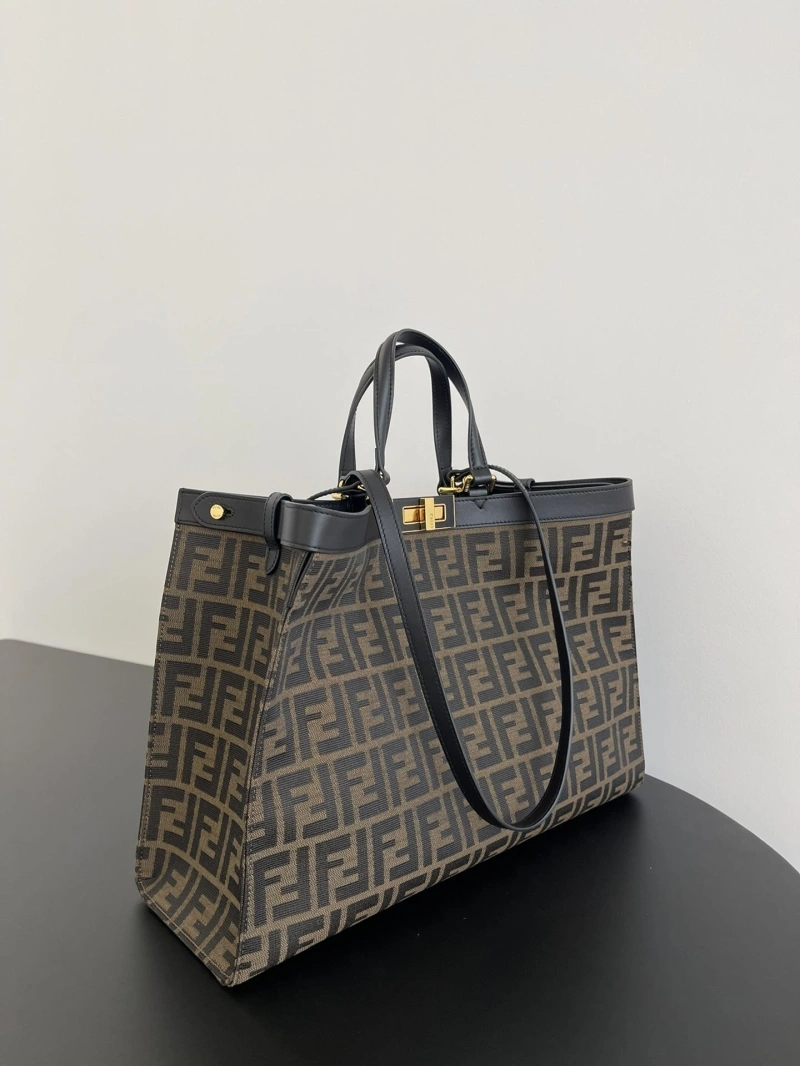 F**di shopping bags 4222c-0683
