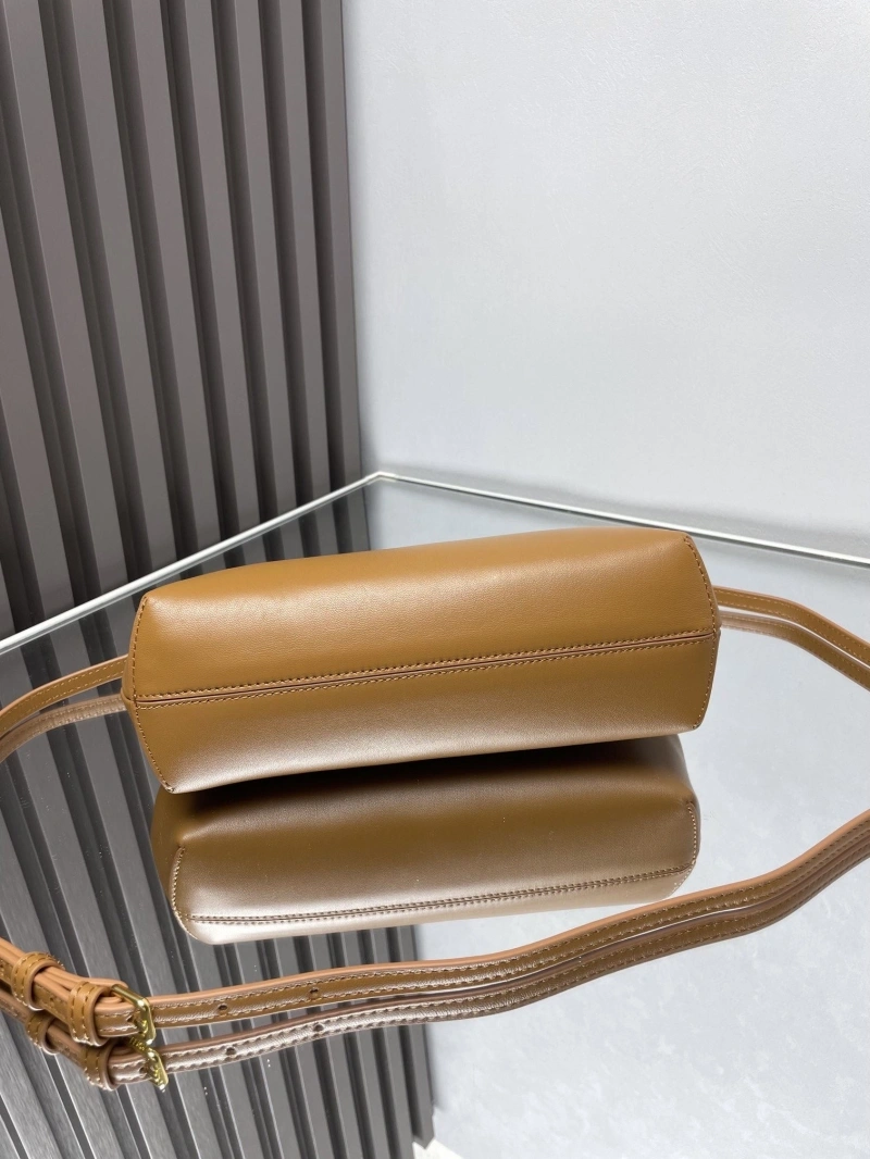 F**di first bags 4222c-0694