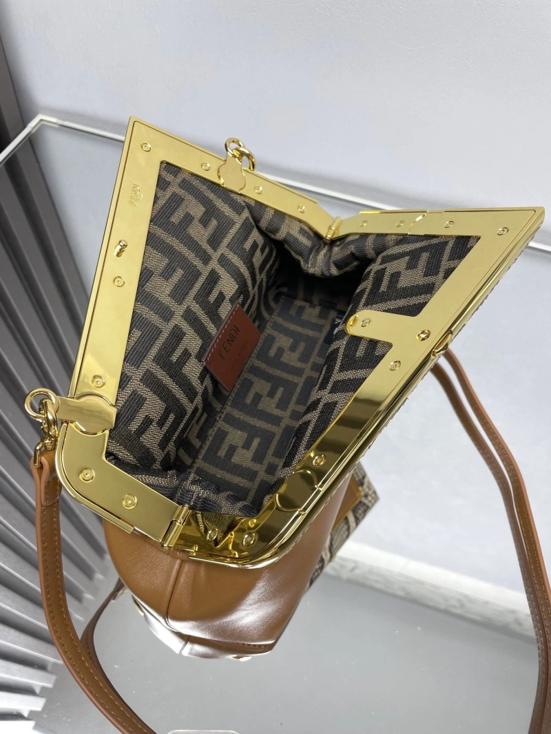 F**di first bags 4222c-0694