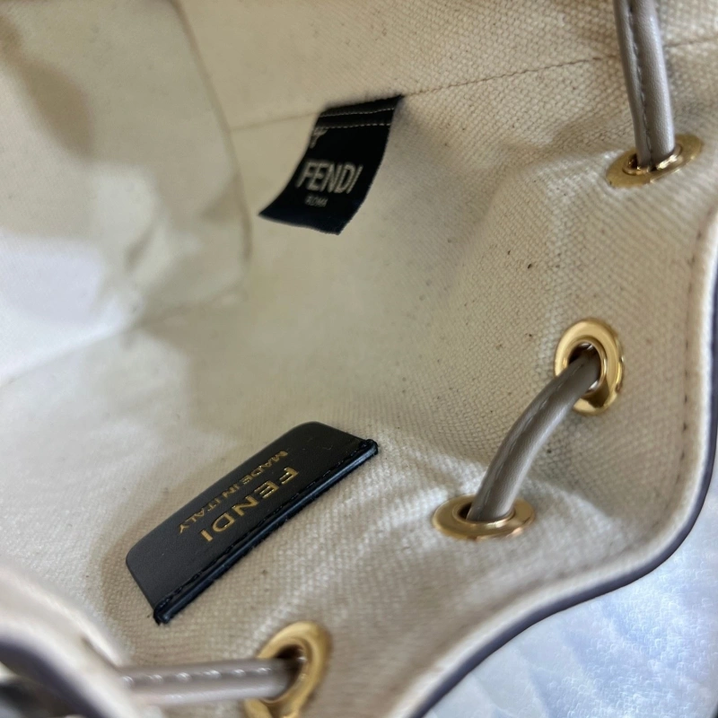F**di bucket bags 4222c-0704