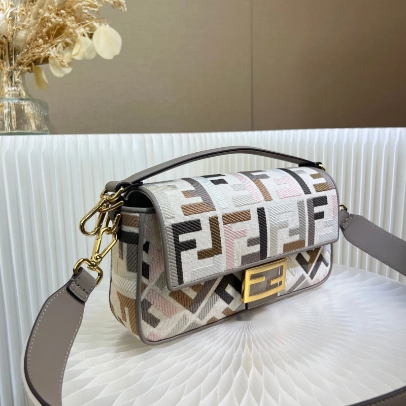 F**di baguette bags 4222c-0705