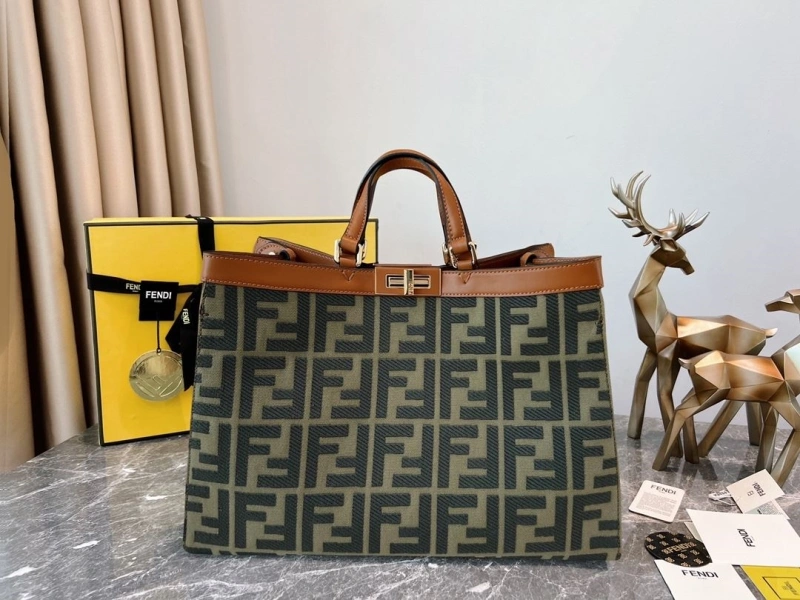 F**di shopping bags 4222c-0713