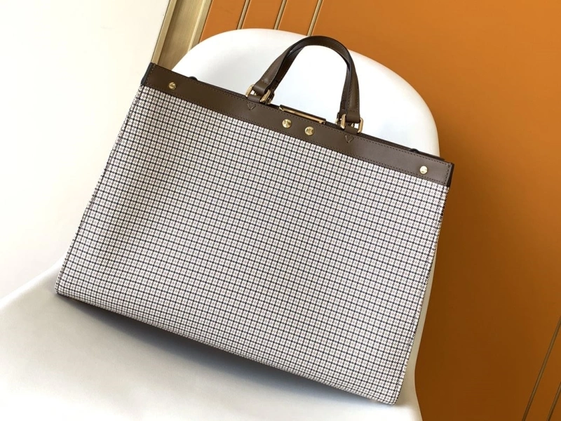 F**di shopping bags 4222c-0717