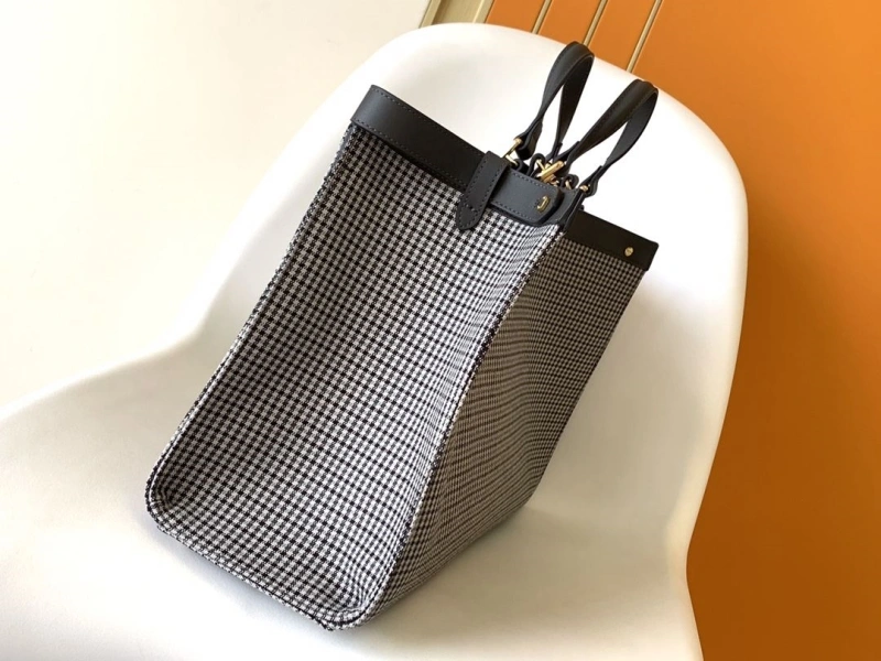 F**di shopping bags 4222c-0718