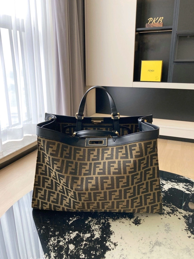 F**di shopping bags 4222c-0719