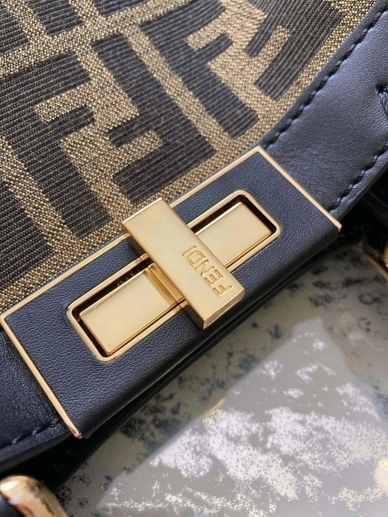 F**di shopping bags 4222c-0719