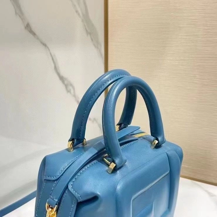 F**di top handle bags 4222c-0720