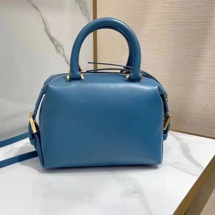 F**di top handle bags 4222c-0720