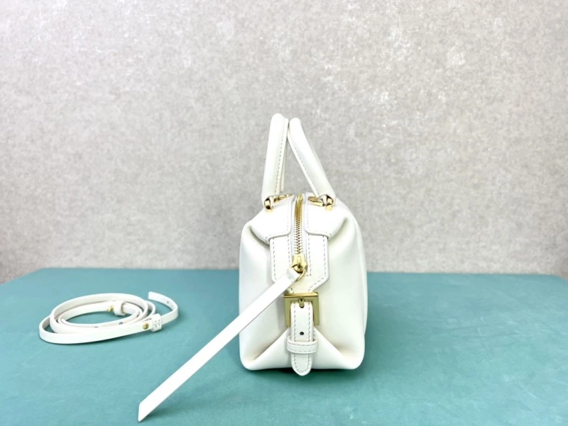 F**di top handle bags 4222c-0721