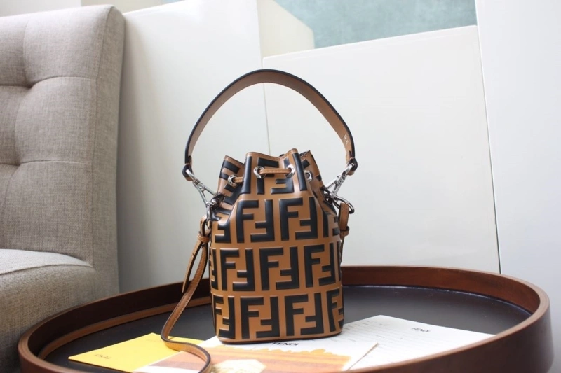 F**di bucket bags 4222c-0763