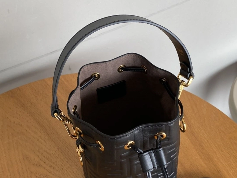 F**di bucket bags 4222c-0764