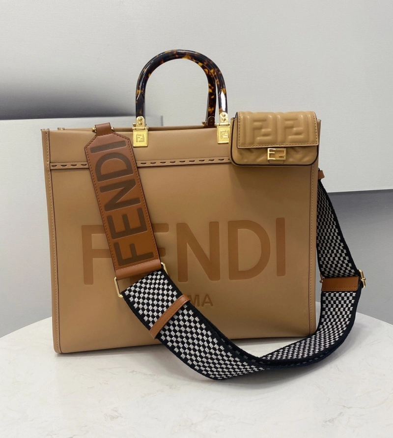 F**di shopping bags 4222c-0767