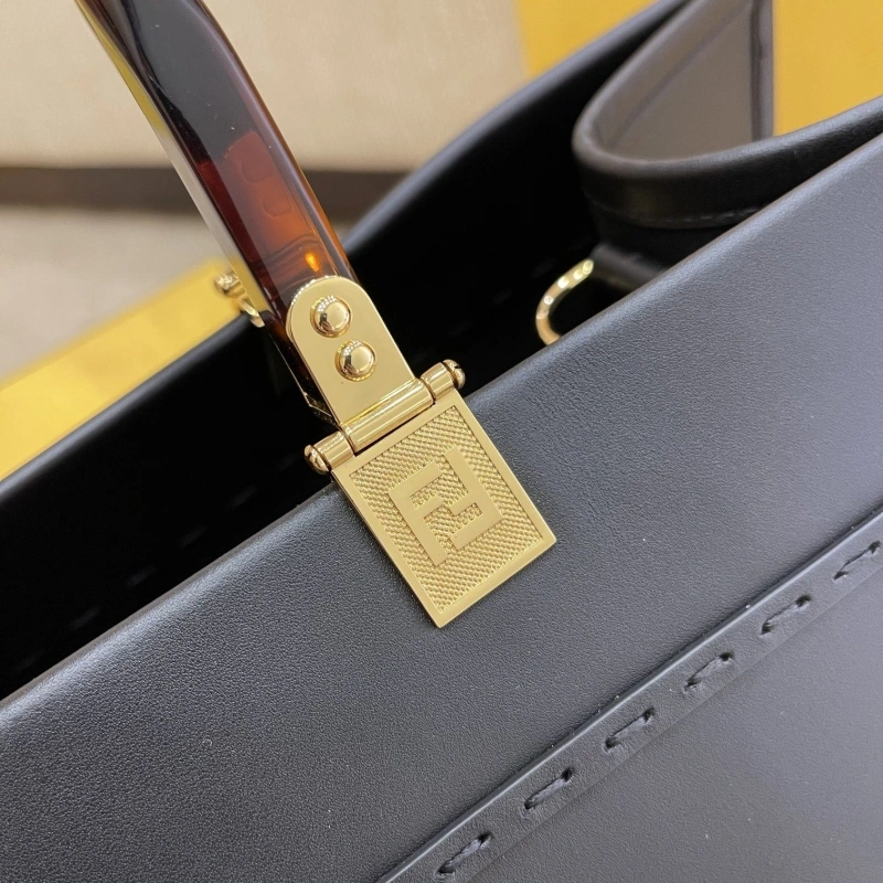 F**di shopping bags 4222c-0768