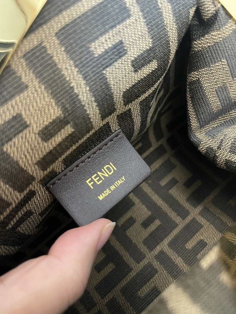 F**di first bags 4222c-0775
