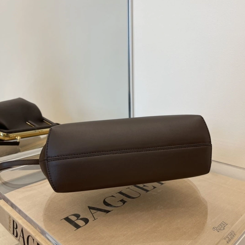 F**di first bags 4222c-0778