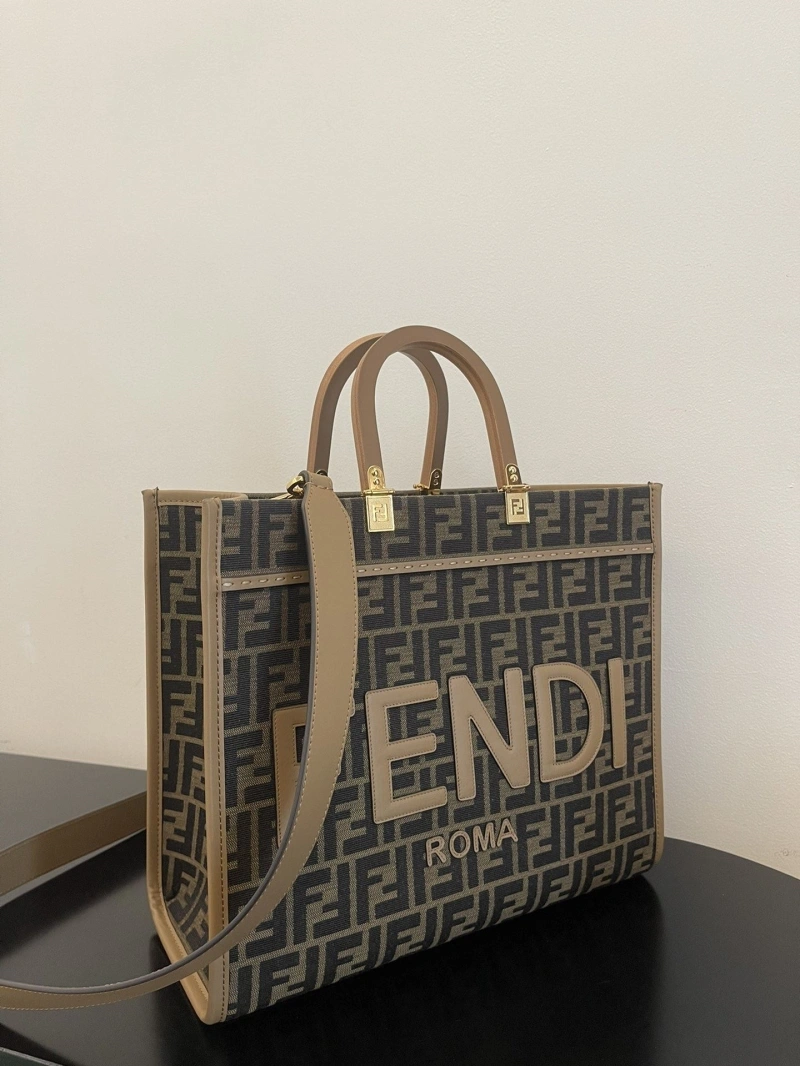 F**di shopping bags 4222c-0784