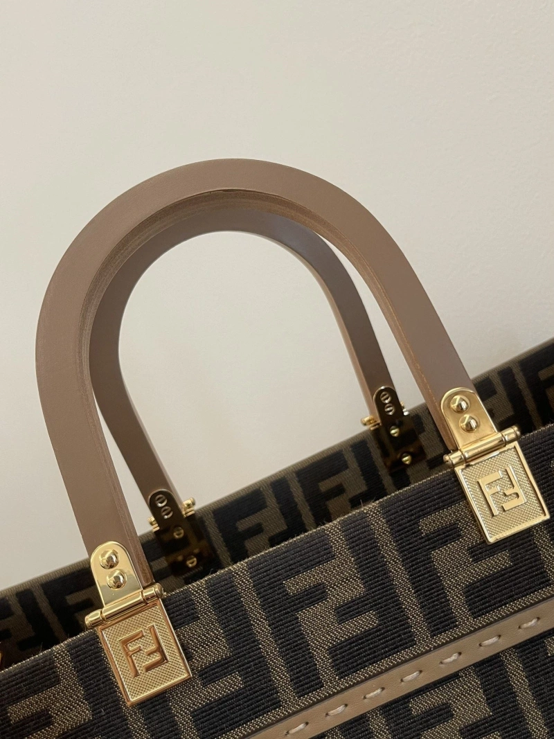 F**di shopping bags 4222c-0784