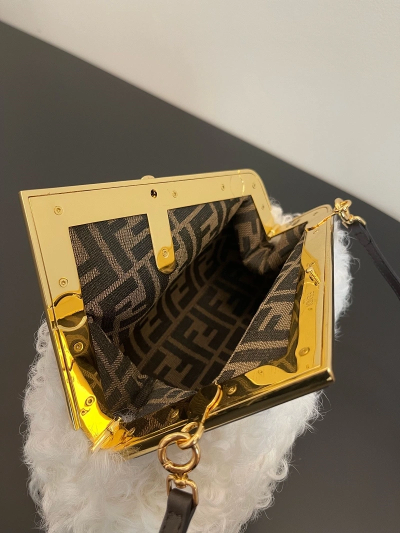 F**di first bags 4222c-0802