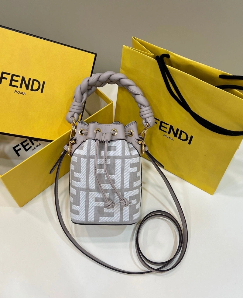 F**di bucket bags 4222c-0807