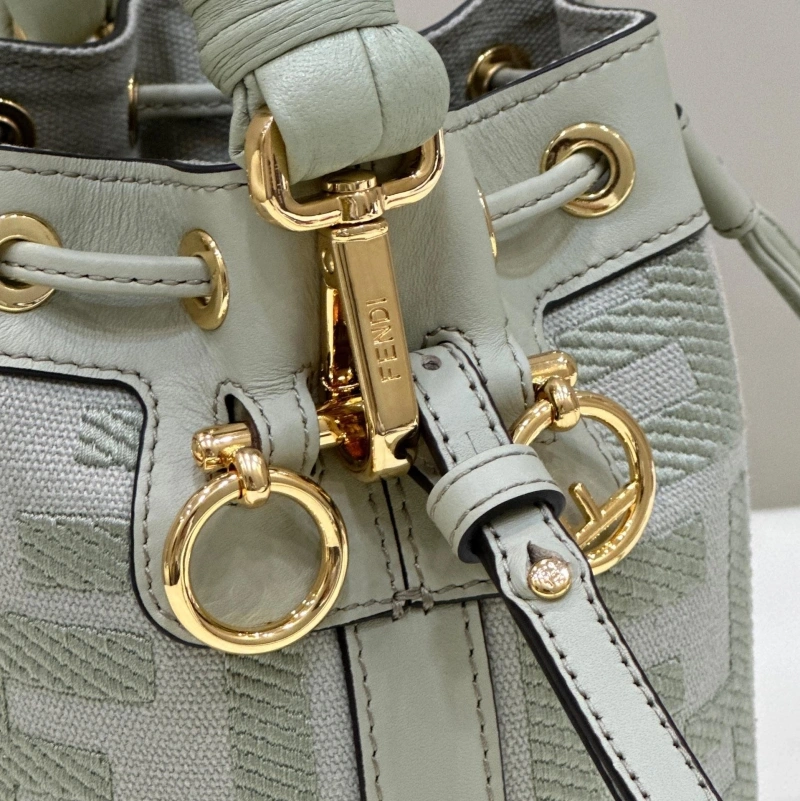 F**di bucket bags 4222c-0815