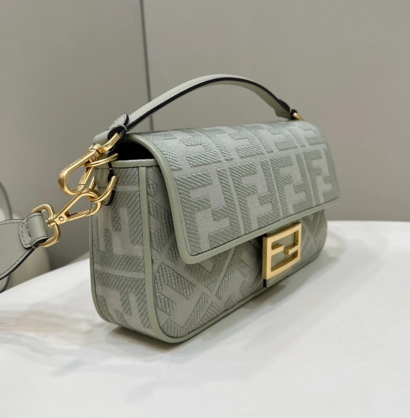 F**di baguette bags 4222c-0816