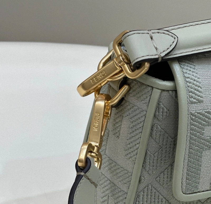 F**di baguette bags 4222c-0816