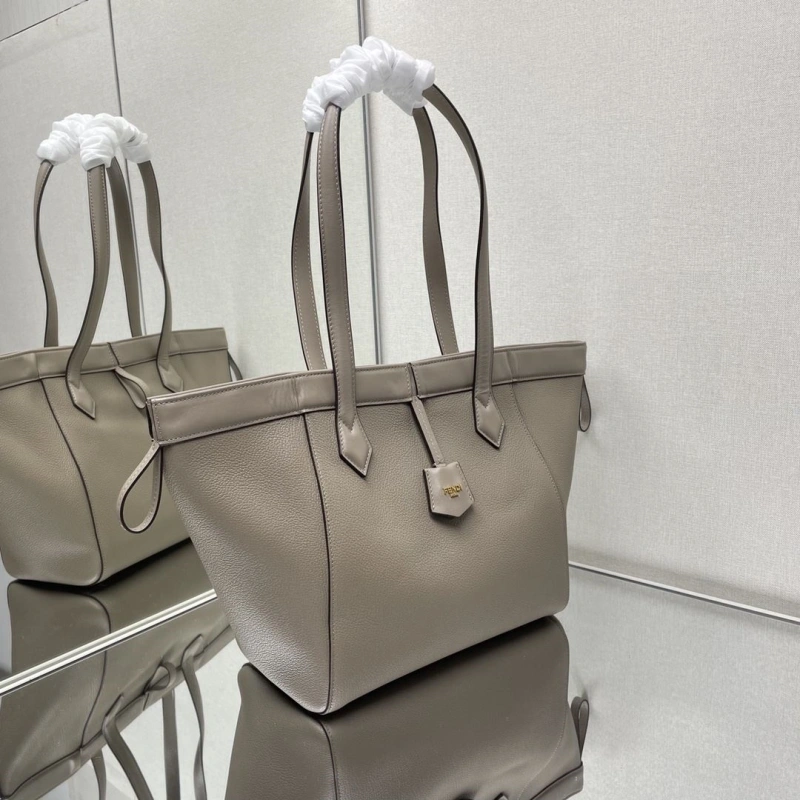 F**di shopping bags 4222c-0821