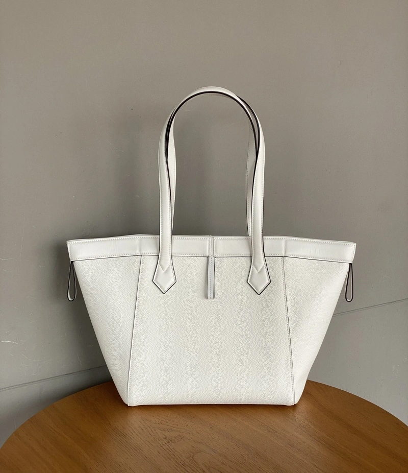 F**di shopping bags 4222c-0823
