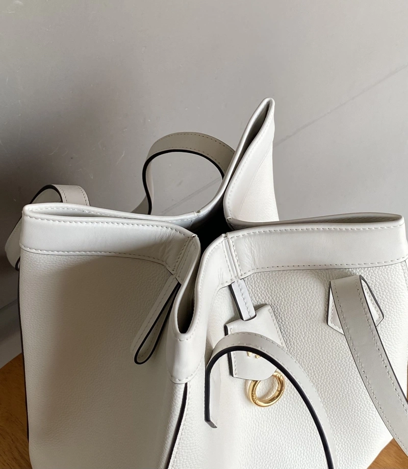 F**di shopping bags 4222c-0823