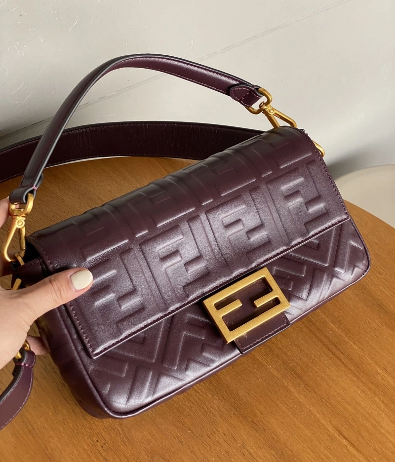 F**di baguette bags 4222c-0827