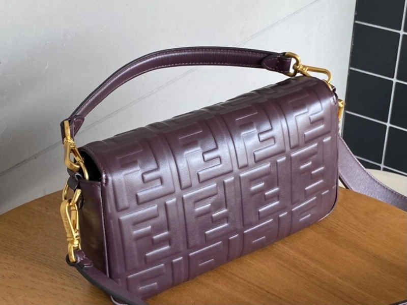 F**di baguette bags 4222c-0827