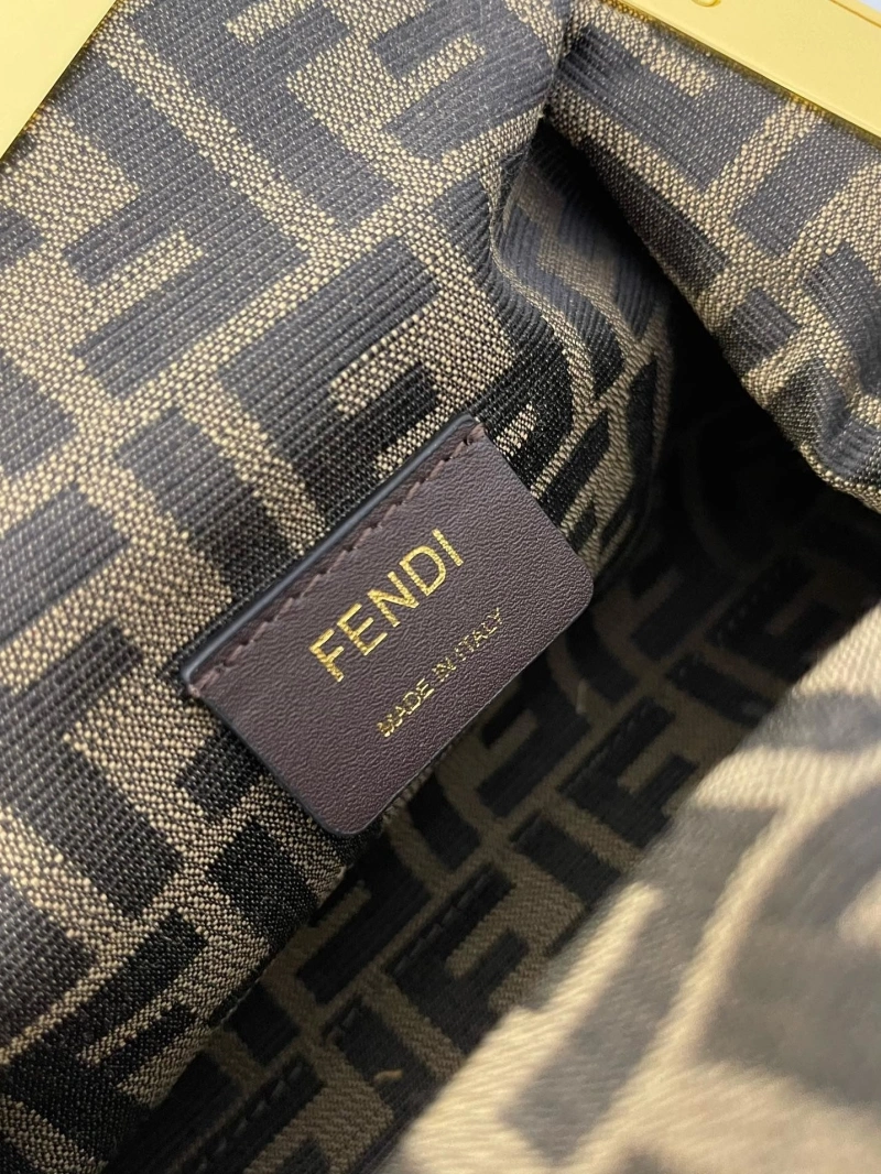 F**di first bags 4222c-0845