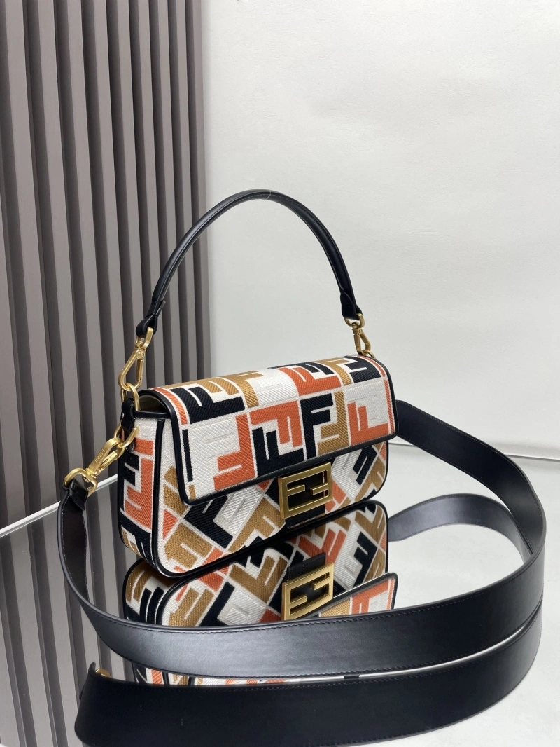 F**di baguette bags 4222c-0860