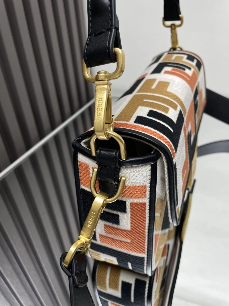 F**di baguette bags 4222c-0860