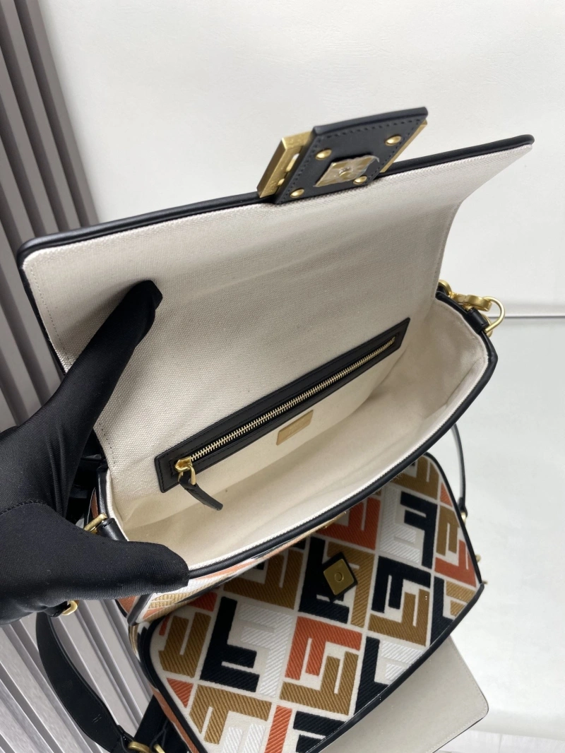 F**di baguette bags 4222c-0860