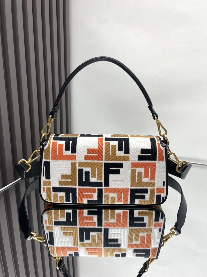 F**di baguette bags 4222c-0860